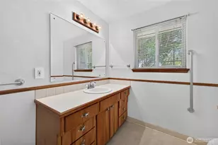 2016 J St NE, Auburn, WA 98002 - Photo 8