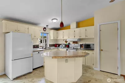 5823 Northwest Drive, Ferndale, WA 98248 - Photo 14