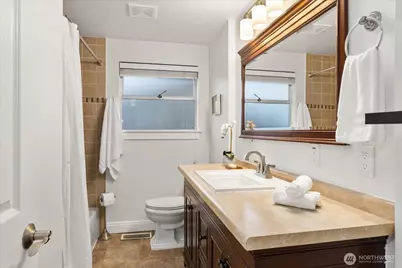 23107 84th Avenue W, Edmonds, WA 98026 - Photo 20