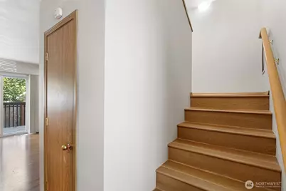 15815 Admiralty Way #D-4, Lynnwood, WA 98087 - Photo 6