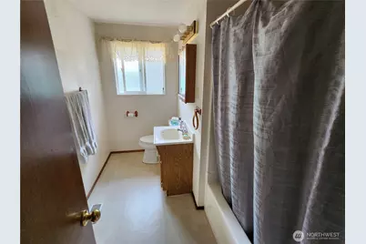 273 W Bartlett, Lynden, WA 98264 - Photo 16