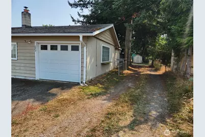 273 W Bartlett, Lynden, WA 98264 - Photo 2
