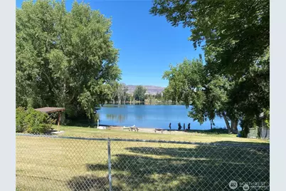 3037 Riviera Boulevard, Malaga, WA 98828 - Photo 40