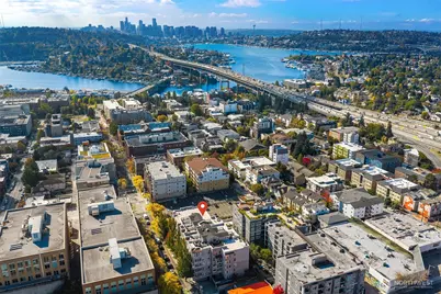 4343 Roosevelt Way NE #601, Seattle, WA 98105 - Photo 2