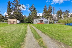 1320 Swantown Rd, Oak Harbor, WA 98277 - Photo 2