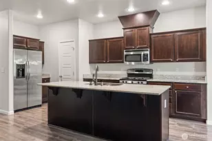 9125 174th St E, Puyallup, WA 98375 - Photo 10