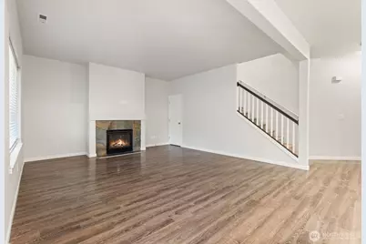 9125 174th Street E, Puyallup, WA 98375 - Photo 2