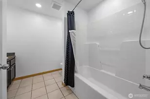 7220 Rainier Dr, Everett, WA 98203 - Photo 18