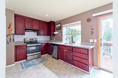1921 SW 331st Place, Federal Way, WA 98023 - Photo 2