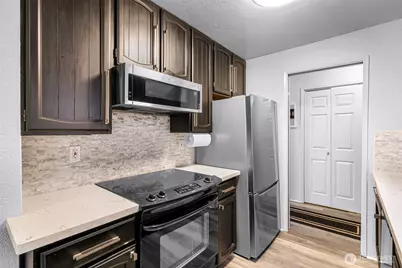 12035 32nd Avenue NE #202, Seattle, WA 98125 - Photo 14