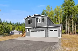 5631 192nd St NW, Stanwood, WA 98292 - Photo 2