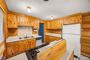 2431 Sidney Ln, Port Orchard, WA 98366 - Photo 10