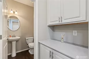 6364 S 301st St, Auburn, WA 98001 - Photo 4