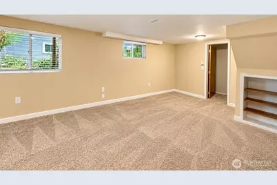5753 40th Avenue NE, Seattle, WA 98105 - Photo 4