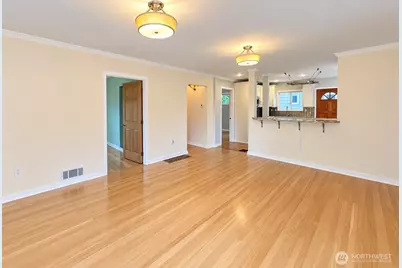 5753 40th Avenue NE, Seattle, WA 98105 - Photo 14