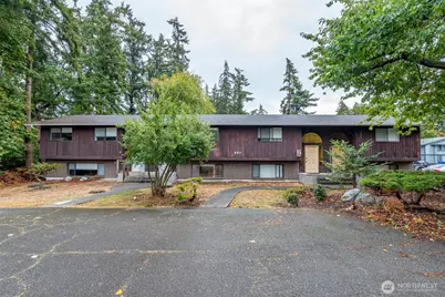 660 SW Harrier Circle #2, Oak Harbor, WA 98277 - Photo 2