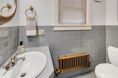 1518 4th Avenue N, Seattle, WA 98109 - Photo 10