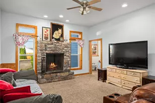 211 S Naches St, Buckley, WA 98321 - Photo 12
