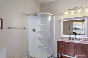 11928 Possession Ln, Edmonds, WA 98026 - Photo 30