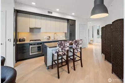 590 1st Avenue S #901, Seattle, WA 98104 - Photo 8