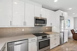 3709 S Dakota St, Seattle, WA 98118 - Photo 10