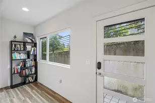 3709 S Dakota St, Seattle, WA 98118 - Photo 4