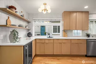 9608 5th Ave NE, Seattle, WA 98115 - Photo 8