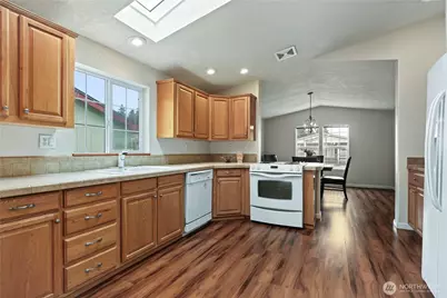 16316 58th Avenue Ct E #37, Puyallup, WA 98375 - Photo 4