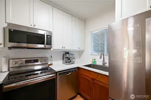 22107 66th Ave W, Mountlake Terrace, WA 98043 - Photo 4