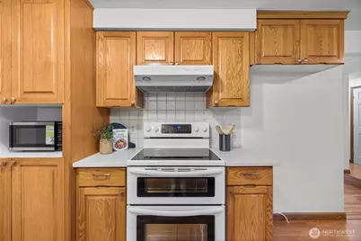 18727 Fishermans Loop, Burlington, WA 98233 - Photo 16
