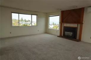 711 Christman Pl, Port Angeles, WA 98362 - Photo 2