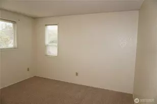 711 Christman Pl, Port Angeles, WA 98362 - Photo 16