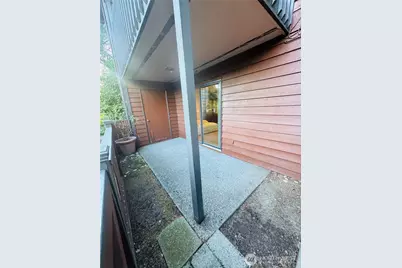 15609 NE 18th St #D104, Bellevue, WA 98008 - Photo 16