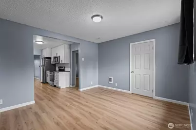 1102 Cowlitz Way, Kelso, WA 98626 - Photo 6