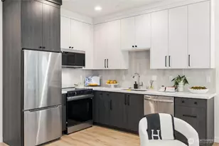 2328 Franklin Ave E, Seattle, WA 98102 - Photo 20