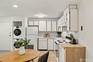 5225 50th Ave NE, Seattle, WA 98105 - Photo 10