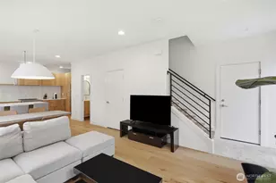 514 NE 102nd St, Seattle, WA 98125 - Photo 4