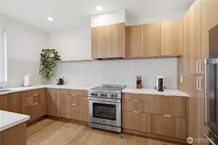 514 NE 102nd St, Seattle, WA 98125 - Photo 10