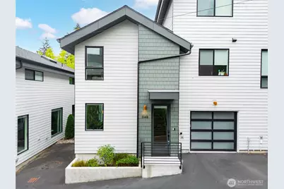514 NE 102nd Street #B, Seattle, WA 98125 - Photo 2