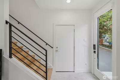 514 NE 102nd Street #B, Seattle, WA 98125 - Photo 22