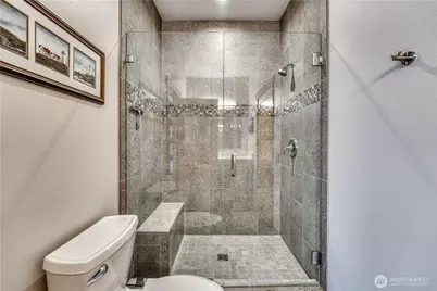 7940 Beach Drive E, Port Orchard, WA 98366 - Photo 18