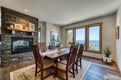 7940 Beach Drive E, Port Orchard, WA 98366 - Photo 8