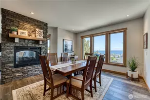7940 Beach Dr E, Port Orchard, WA 98366 - Photo 8