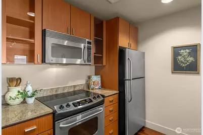 1711 E Olive Way #413, Seattle, WA 98102 - Photo 12