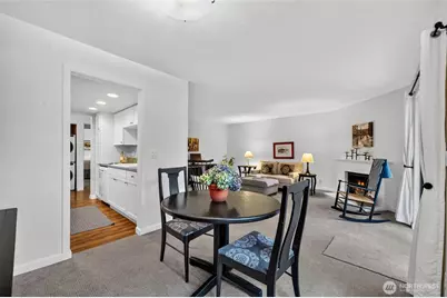 10410 NE 32nd Place #D-104, Bellevue, WA 98004 - Photo 8