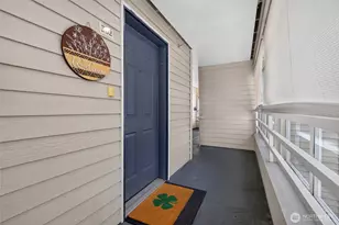 2125 California Ave SW, Seattle, WA 98116 - Photo 2