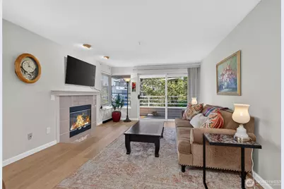 2125 California Avenue SW #302, Seattle, WA 98116 - Photo 6