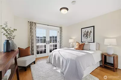 2536 31st Avenue W, Seattle, WA 98199 - Photo 22