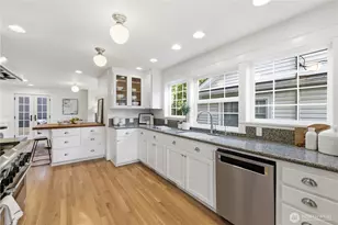 2536 31st Ave W, Seattle, WA 98199 - Photo 12