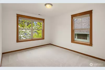 1905 NE 125th Street, Seattle, WA 98125 - Photo 18